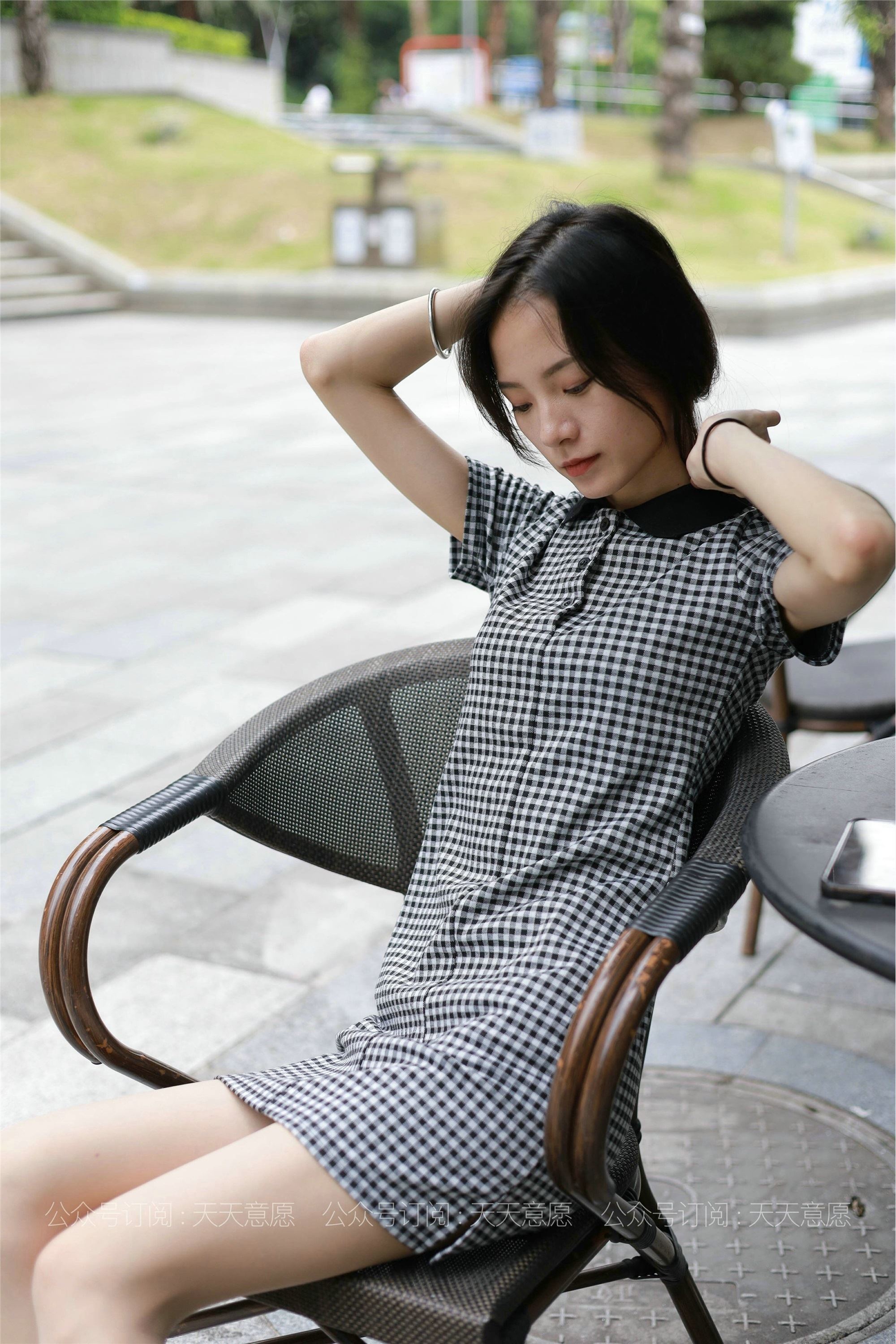 IESS异思趣向  2021.07.22 丝享家867：小六《格子连衣裙》